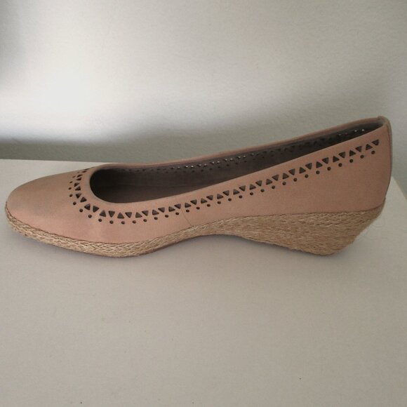 Easy Spirit "Derely" Womens Tan Laser-cut Leather Jute 1.5" Wedge Shoe NWOB- 10M - Picture 7 of 10